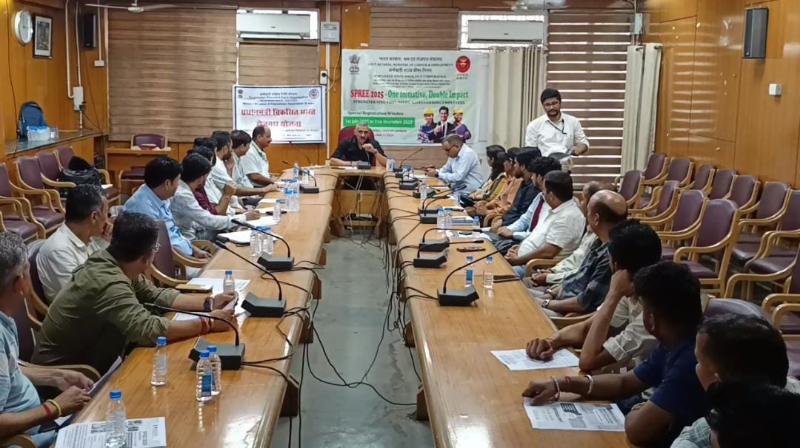 क्षेत्रीय कार्यालय, बद्दी द्वारा दिनांक 31.07.2025 को DRDA Conference Hall, धर्मशाला जिला काँगड़ा में कर्नल मंजीत कटोच, क्षेत्रीय निदेशक की अध्यक्ष्ता में SPREE य़ोजना(Scheme to Promote Registration of Employers/Employees) के संबंध में जागरुकता शिविर का आयोजन किया गया।